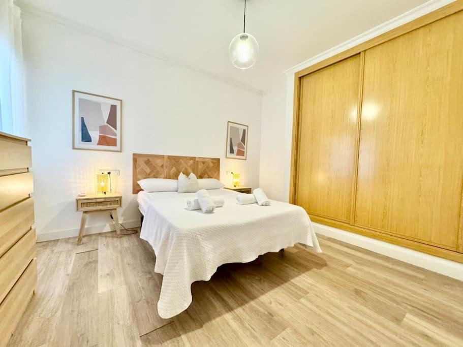 Apartment Fancy City Center Soho With Terrace & Ac